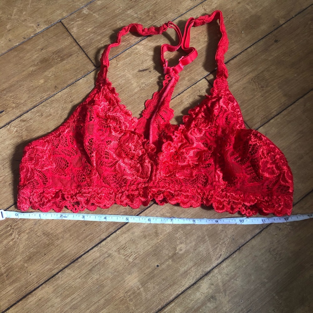 Red Bralette - Picture 5 of 5